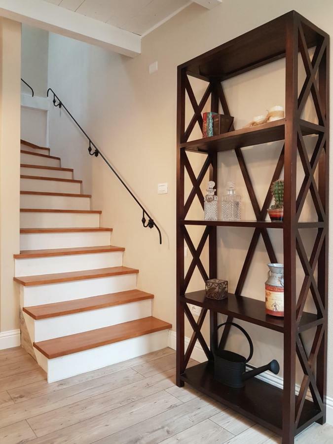 White House Apartment Cagliari Bagian luar foto