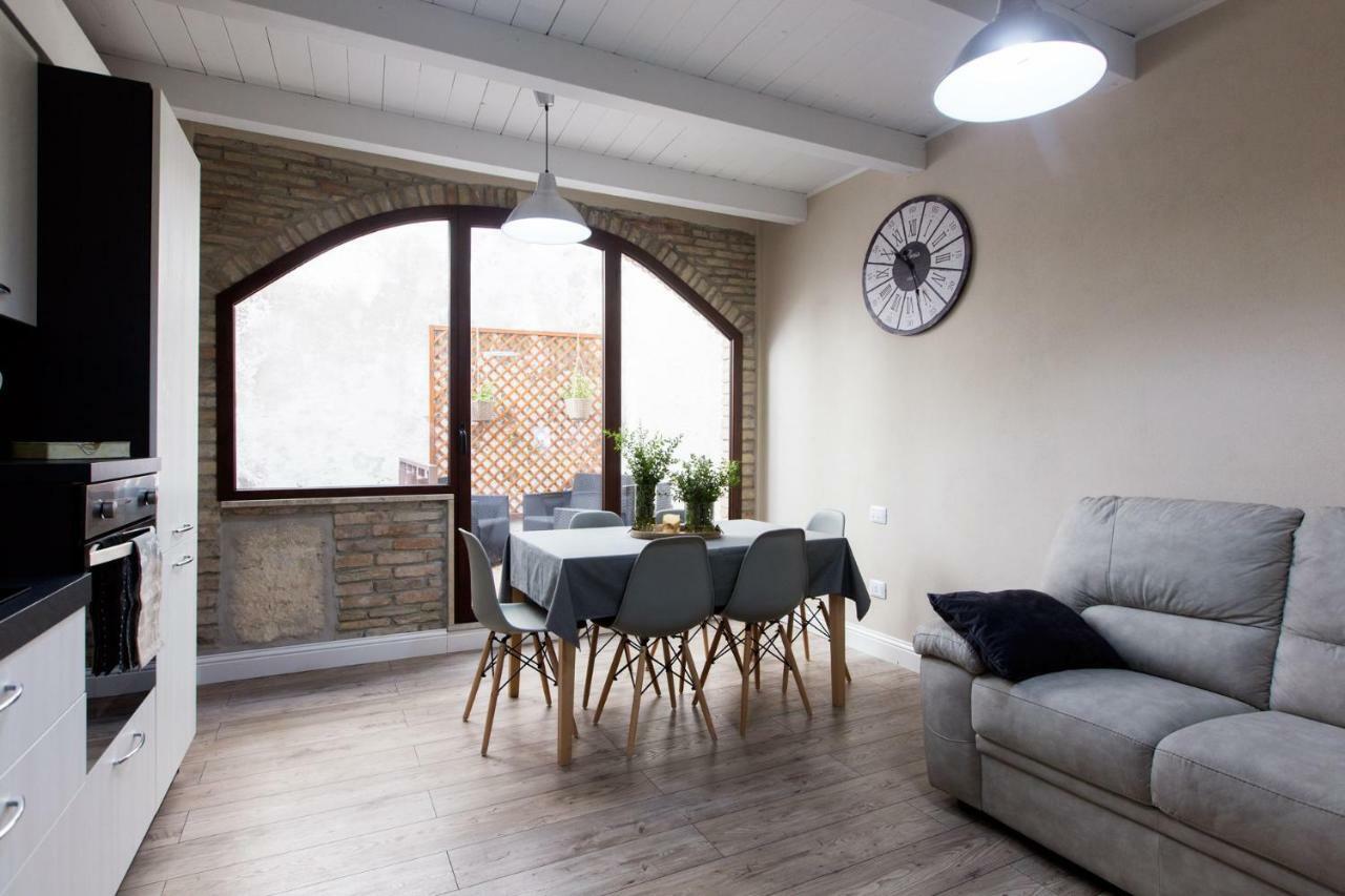 White House Apartment Cagliari Bagian luar foto